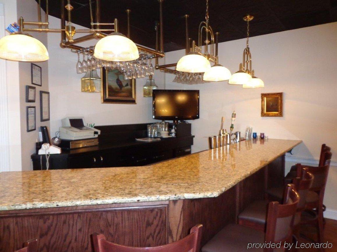Euro-Suites Hotel Morgantown Bagian luar foto